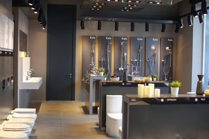 Краски и настенные покрытия